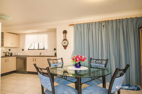 Property photo of 4 Mungarra Drive Kawana QLD 4701