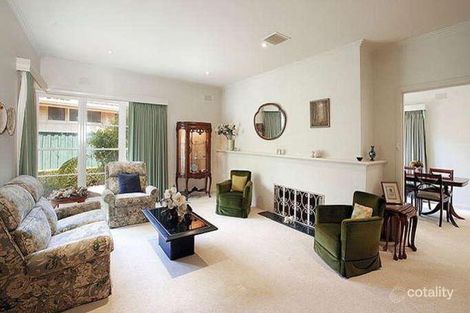 Property photo of 12 Kent Court Toorak VIC 3142