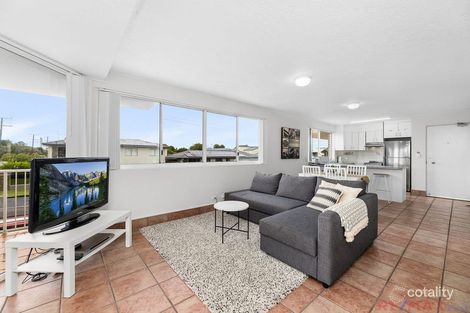 Property photo of 1/15 Esplanade Golden Beach QLD 4551