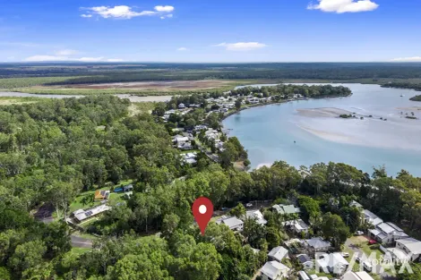 1 Kingfisher Pde, Toogoom, QLD 4655