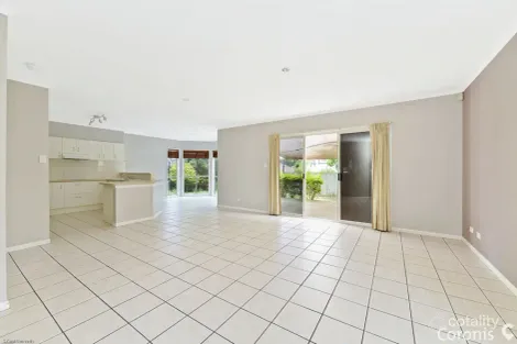 Property photo of 59 Coventry Circuit Carindale QLD 4152
