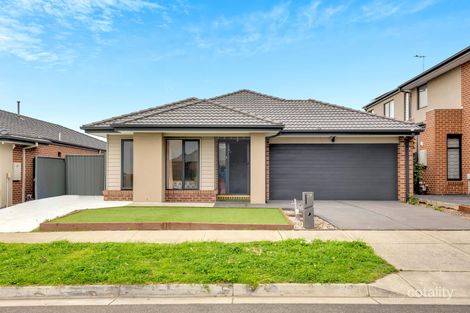 Property photo of 27 Hammersmith Way Cranbourne East VIC 3977