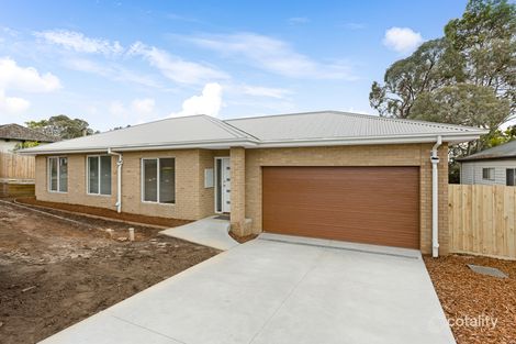 1/4 George St, Wandin North, VIC 3139