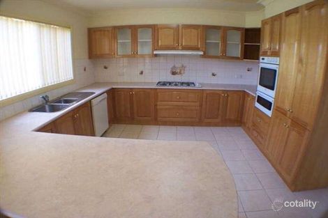 Property photo of 7 Pineview Court Narre Warren South VIC 3805