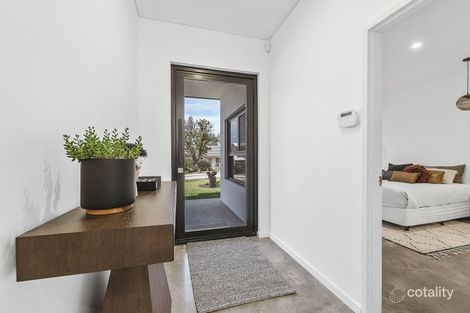 Property photo of 2 Hakea Road Woodlands WA 6018