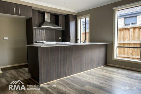Property photo of 8 Hammersmith Road Wyndham Vale VIC 3024