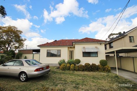 14 Wenden St, Fairfield, NSW 2165