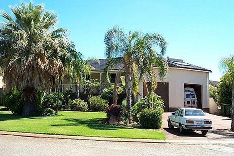 15 Kirkpatrick Cres, Noranda, WA 6062