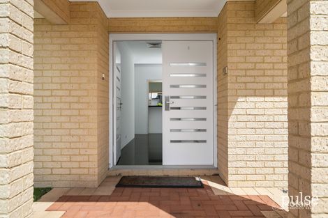 Property photo of 3 Firebrace Elbow Canning Vale WA 6155