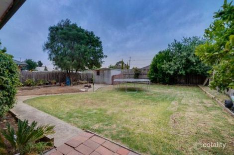 Property photo of 18 Kestrel Place Werribee VIC 3030