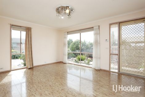 Property photo of 8 Macks Place Hoppers Crossing VIC 3029