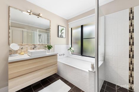 3 Morning Dew Cl, Cooroibah, QLD 4565