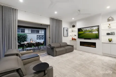 Property photo of 6127 Bolsena Circuit Hope Island QLD 4212