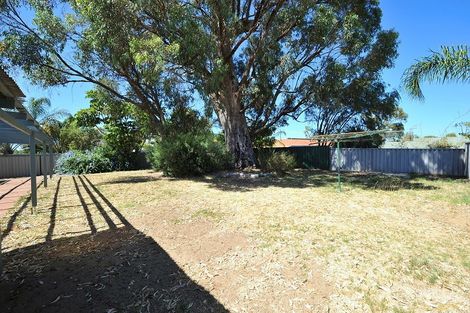 Property photo of 11 Grimsel Court Coodanup WA 6210
