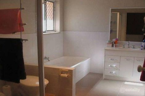 Property photo of 40/9-15 Harrier Drive Burleigh Waters QLD 4220