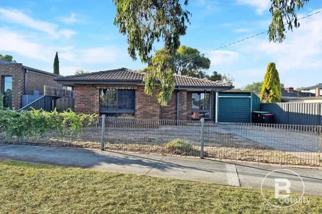 8 Strickland Rd, East Bendigo, VIC 3550