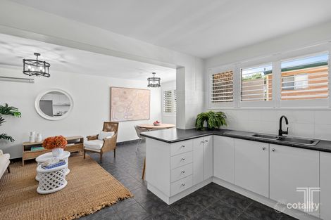 Property photo of 3/72 Kitchener Street Coorparoo QLD 4151