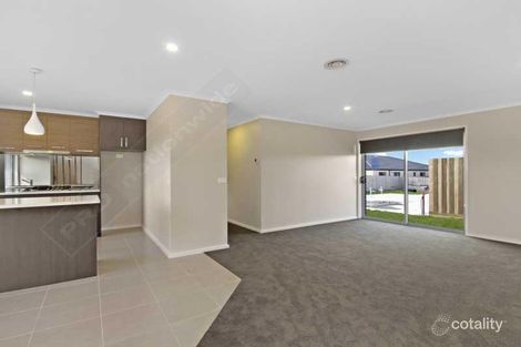 Property photo of 4 Learmonth Close Dennington VIC 3280