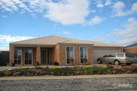 27 Gosford Gdns, Derrimut, VIC 3026