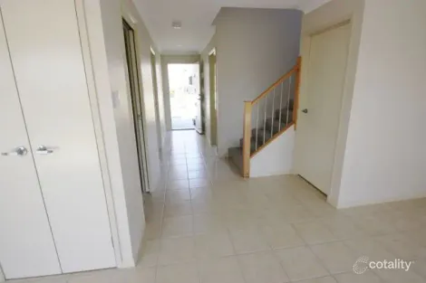 Property photo of 4/19 Gumtree Crescent Upper Coomera QLD 4209