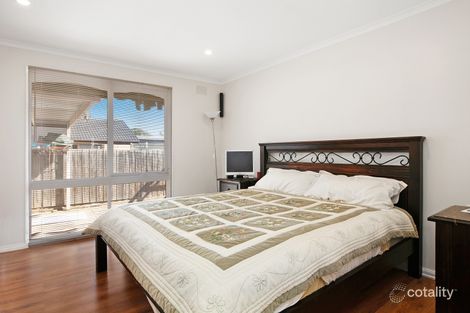 Property photo of 4 Coventry Crescent Mill Park VIC 3082