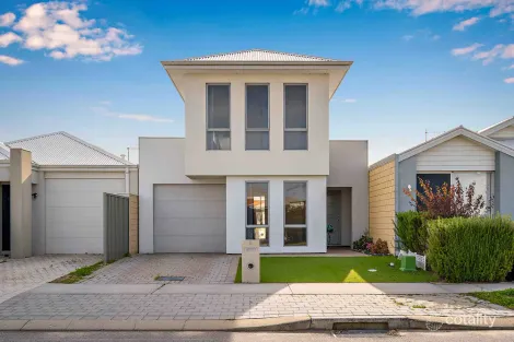 Property photo of 8 Silvergum Way Piara Waters WA 6112