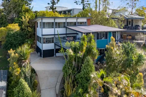 8 Koolewong St, Stafford Heights, QLD 4053