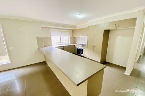 Property photo of 9 Positano Way Lalor VIC 3075