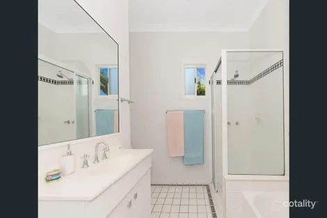 Property photo of 4/48 Roberts Street Hermit Park QLD 4812