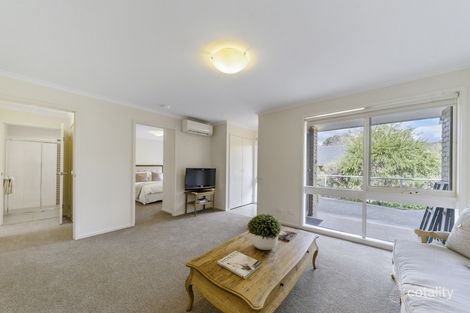 2 Greeves Dr, Kilsyth, VIC 3137