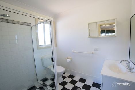 Property photo of 2 Brian Hambly Place Dubbo NSW 2830