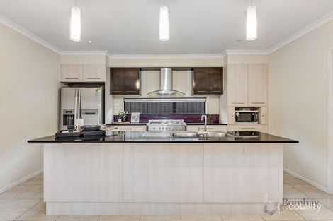 Property photo of 4 Fame Way Craigieburn VIC 3064