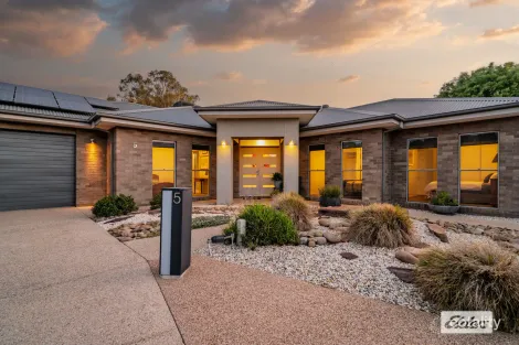 5 Tee Ct, West Wodonga, VIC 3690