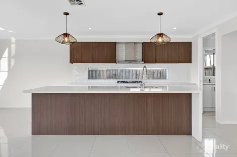 Property photo of 25 Aspect Road Mount Duneed VIC 3217
