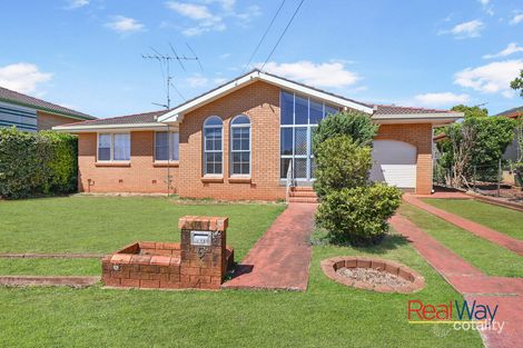 6 Illawarra St, Harristown, QLD 4350