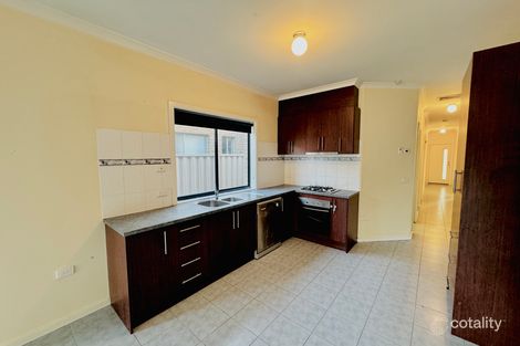 Property photo of 2/6 Assumption Close Truganina VIC 3029
