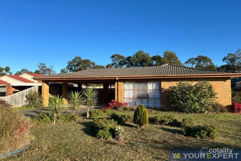 22 Willslie Cres, Berwick, VIC 3806