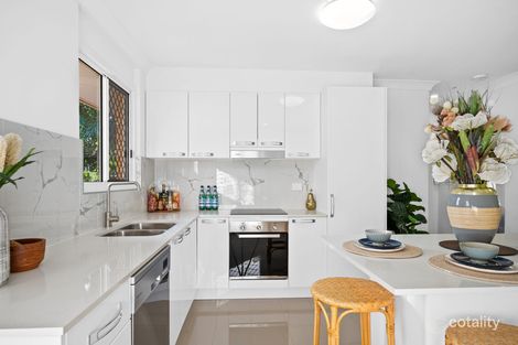 Property photo of 1/15 Park Road Yeronga QLD 4104