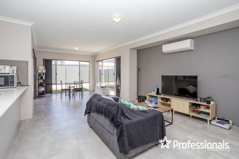 Property photo of 8 Hamelin Loop Harrisdale WA 6112