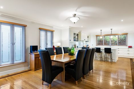 Property photo of 2 Tudor Court Balwyn North VIC 3104