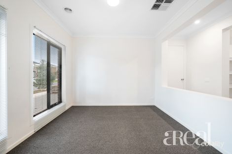 Property photo of 23 Darsham Crescent Point Cook VIC 3030