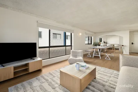 2/61 Minchinton St, Caloundra, QLD 4551