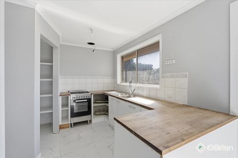 Property photo of 27 Dunvegan Drive Kurunjang VIC 3337