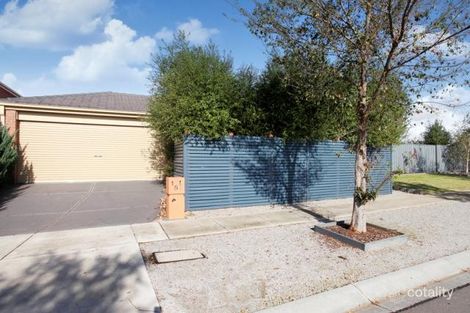 Property photo of 15 Carissa Circuit Werribee VIC 3030