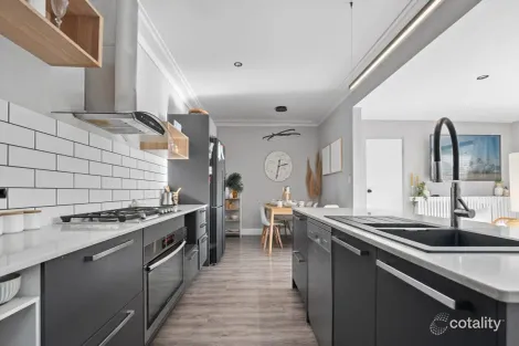 Property photo of 9 Tremain Avenue West Bathurst NSW 2795