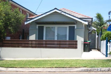 3 Bouvardia St, Russell Lea, NSW 2046