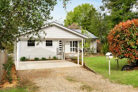 Property photo of 28 Pritchard Street Wentworth Falls NSW 2782