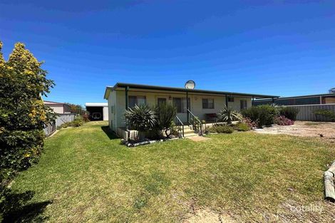 Property photo of 22 Heales Way Green Head WA 6514