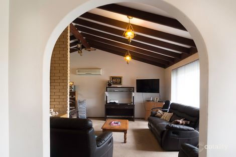 Property photo of 59 Grovelands Drive Camillo WA 6111