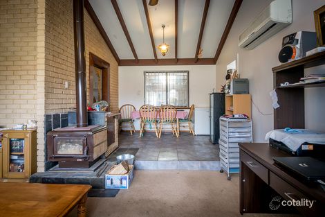 Property photo of 59 Grovelands Drive Camillo WA 6111